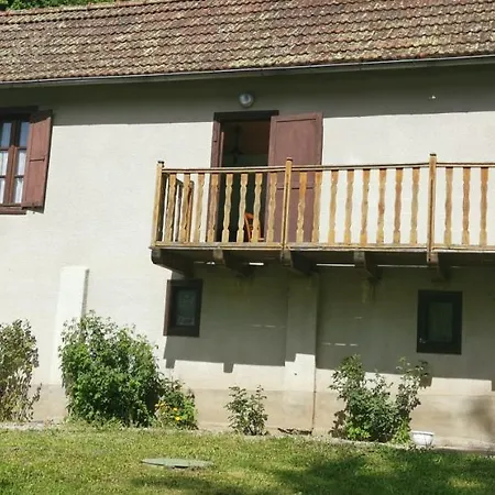 Maison D'hote, Gite, La Maisonnette * Vic-sur-Cère